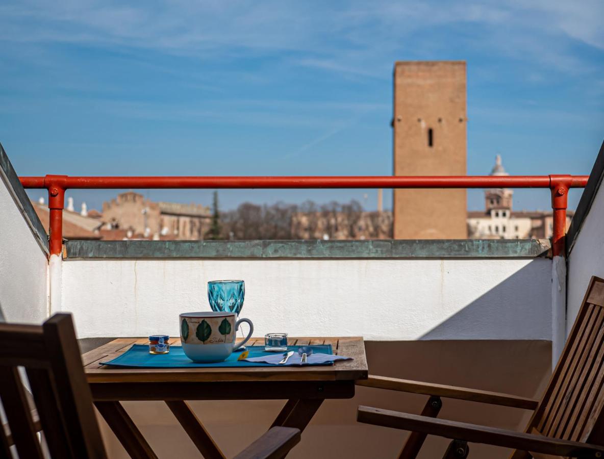 Ferienwohnung Mansarda Le Torri Mantua Exterior foto
